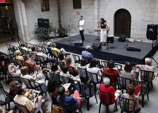 Cèlia Pallí i François Klark a l'IEI interior