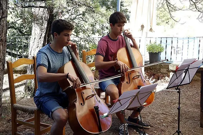 Alumnes treballant en una de les anteriors edicions de AIMS 1