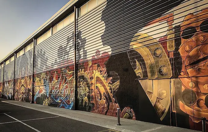 El duo de grafiters GFX Folk & Miedo, d'Alacant i Madrid, guanyadors del 1r Street Art Festival 1premi inteior