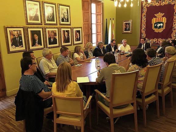 Reunió del conseller Rull amb alcaldes de l'N-240 a les Borges 1