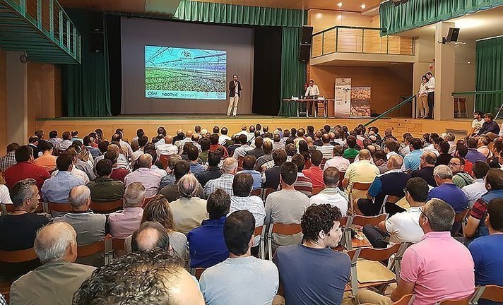 Jornada agrícola a La Granja d'Escarp amb 500 participants 1 inteiro
