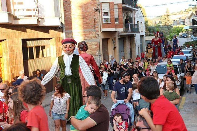 El Brut i la Bruta donen el tret de sortida als carnavals de Torà Interior