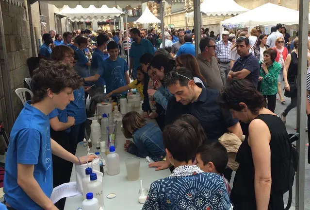 La Fira de Ciència al Carrer en l'IEI