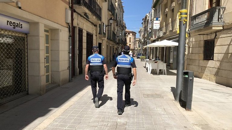 La Policia Local de les Borges patrullant per la ciutat