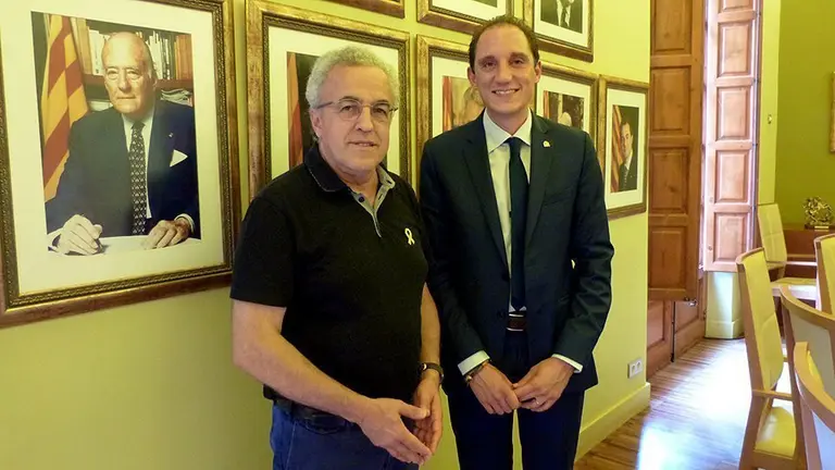 Enric Mir i José Crespín a la Sala de Plens de l'Ajuntament