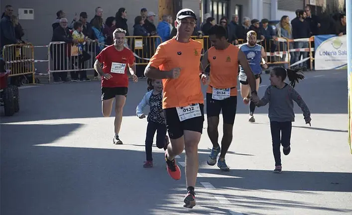 Al voltant de 700 atletes van participar en la desena edició de la Volta a l'Estany d'Ivars i Vila-sana 1