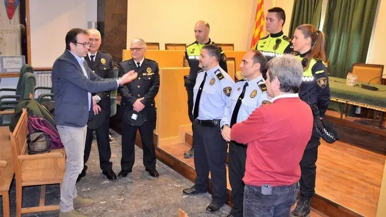 Imatge de l'acte de traspàs de funcions dels sargents de la Policia Local de Mollerussa