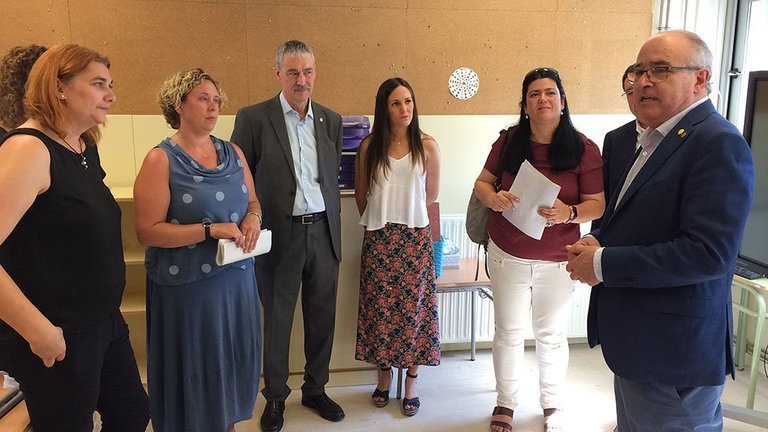 Visita Conseller Bargalló a escola Marinada de Vilanova de Bellpuig
