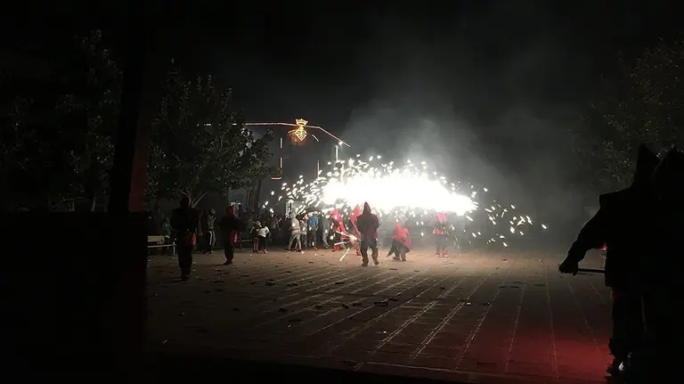 Els diables de Mollerussa en la Festa Major Miralcamp