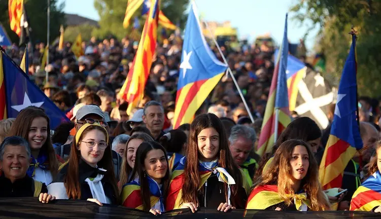 La Marxa per la Llibertat al seu pas per l'A-2, a Igualada