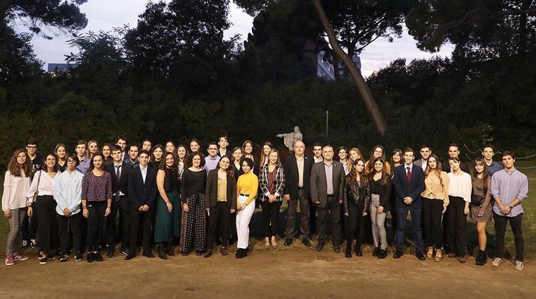Els candidats catalans als Premis Extraordinaris de Batxillerat inter