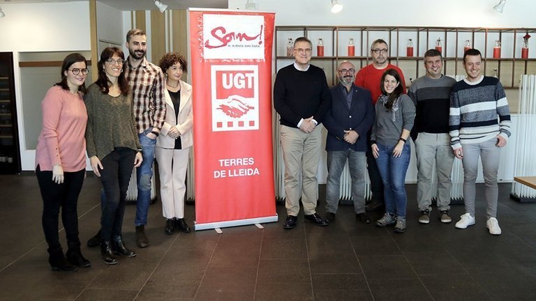 Pla general del secretari general de la UGT de les Terres de Lleida, José Luís Aguilá, al costat del seu secretari de política social i ocupació, Ramon Moreno, amb la premsa de Lleida, el 13 de desembre de 2019. (Horitzontal)