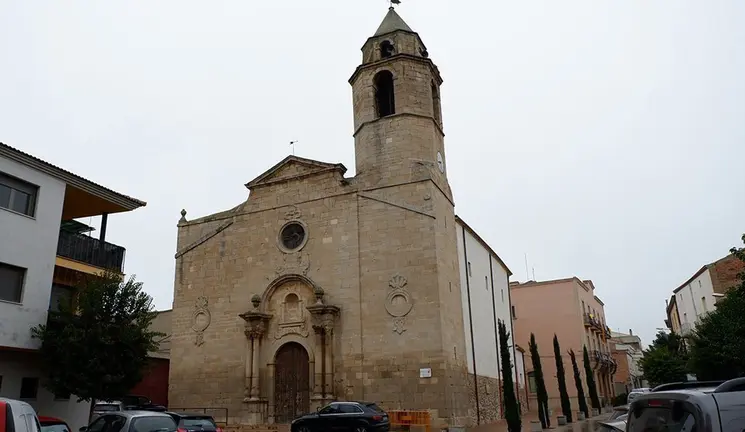 Imatge de l'esglèsia Sant Joan Baptista tancada al públic