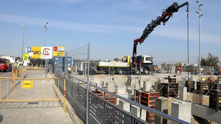 Obres de contrucció de l'hospital annex a l'Arnau de Vilanova de Lleida