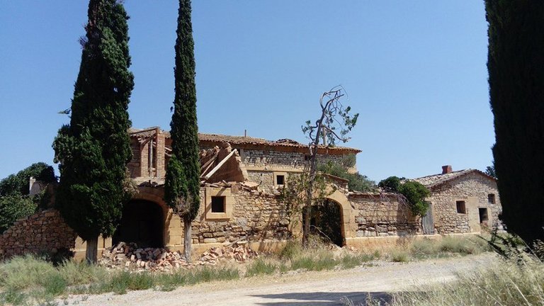 L'habitatge de Cal Macià al nucli de Vallmanya d'Alcarrà @Territoriscat