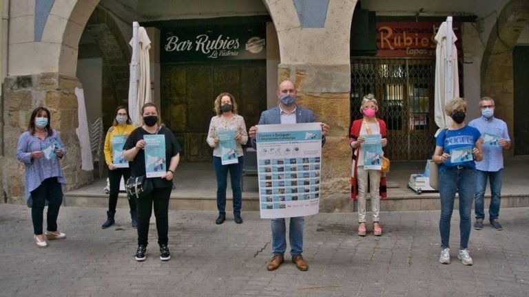 Presentació del cartell de campanya 'Compra i descobreix Catalunya'. Fotografia: Paeria de Balaguer.