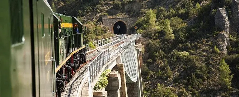 Tren dels Llacs Històric ©FGC