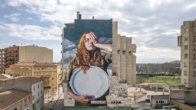 Mural de Lily Brick contra el malbaratament alimentàri a Lleida ©LilyBrick