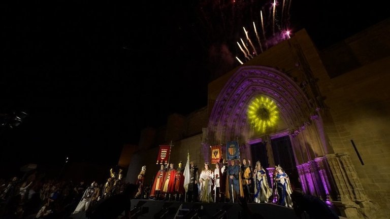 Castell de focs a la Seu Vella per posar fi a la Festa de Moros i Cristians @Mario Gascón