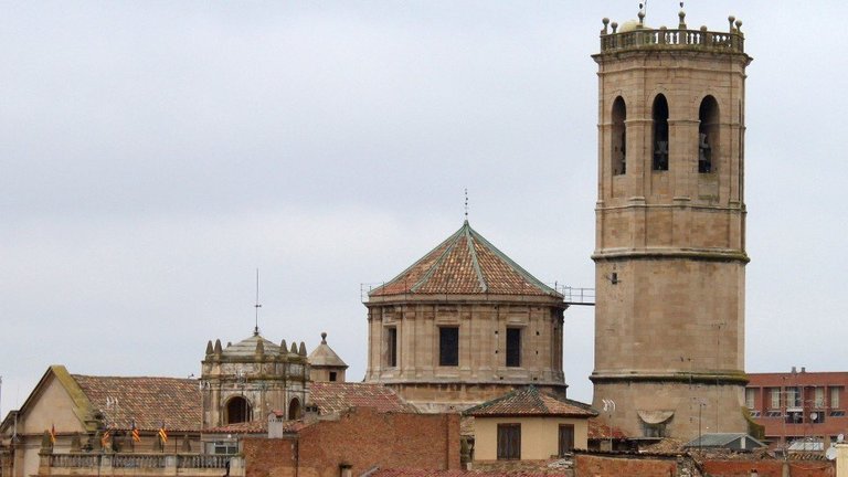 Imatge actual del cimbori de l'església parroquial de Santa Maria de l'Alba ©AjTàrrega