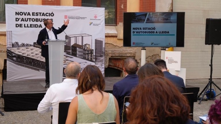Presentació de la licitació de les obres de la nova estació d'autobusos de Lleida. ©Mario Gascón.