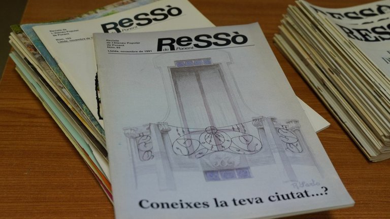 Les revistes donades per l'Ateneu, que abasten de l'any 1981 al 2011, permetran completar la col·lecció de guarda l'Arxiu Municipal després que en una inundació de l'any 2013 es perdessin alguns números ©AjLleida