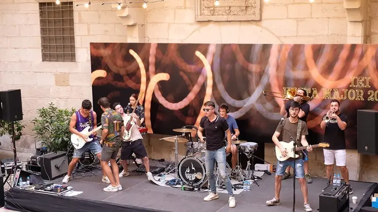 Primera jornada de la Festa Major de l'IEI concert de Bredda ©IEI