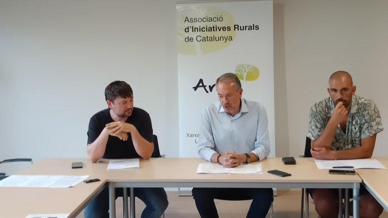 ARCA i els GAL presentant les mesures compensatòries sobre la instal·lació massiva d'energia renovable a Catalunya ©ARCA
