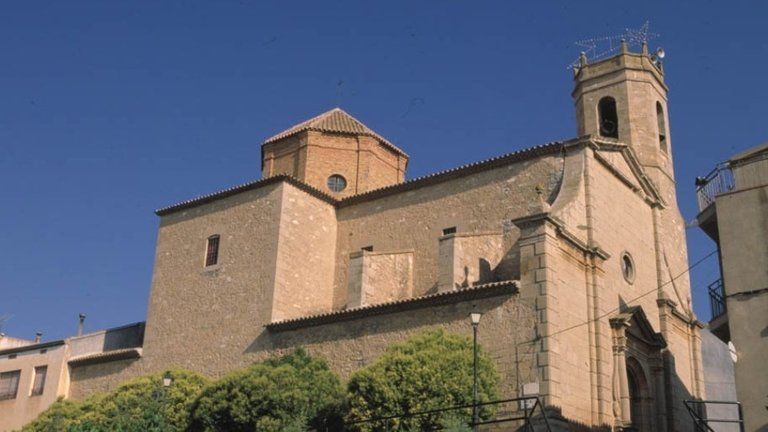 Vista de l'església de Golmés. Fotografia: Diputació de Lleida.
