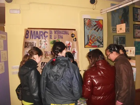 El Punt d'informació de l'Oficina Jove a l'Institut Josep Vallverdú