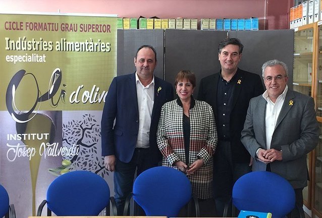 Presentació del Grau Superior d'Indústries Alimentàries, especialitat Oli, a l'INS Josep Vallverdú de les Borges