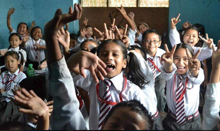 Infants de l'escola on els integrants d' SFTW van organitzar el projecte Mudita