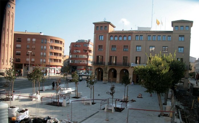 Imatge de la plaça de l'Ajuntament de Mollerussa
