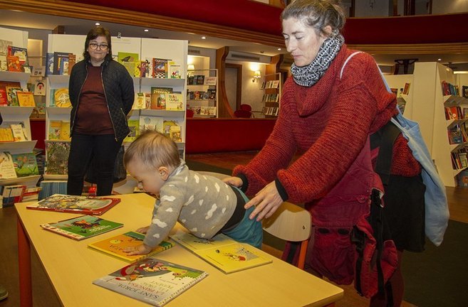 Primers visitants del Saló del Llibre Infantil i Juvenil de Mollerussa