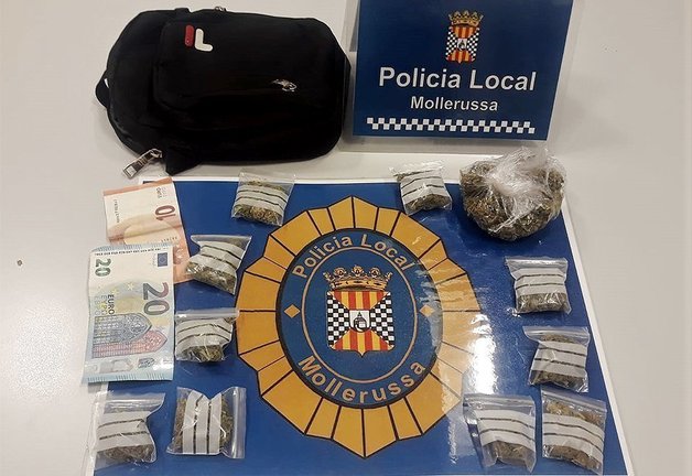 Material confiscat per la Policia Local de Mollerussa