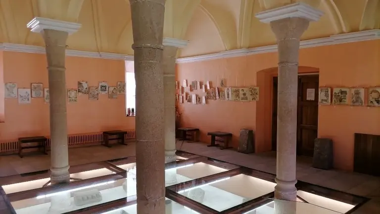 L'exposició 'Costumisme' arriba al Monestir de les Avellanes.