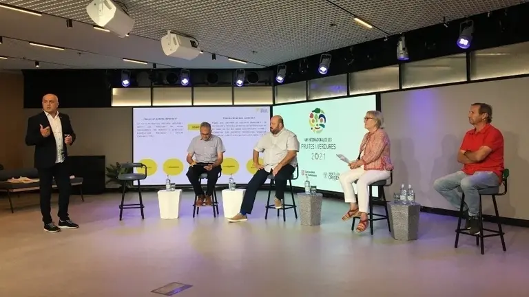 Intervenció de Joan Carles Massot, president de JARC al seminari 'Diàlegs des de Catalunya sobre els sistemes alimentaris 2021'.