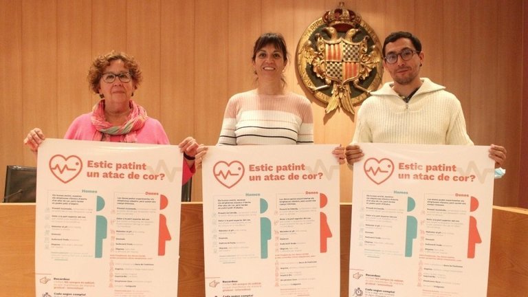 Presentació de la campanya 'Estic patint un atac de cor?'. Fotografia: Ajuntament de Tàrrega.
