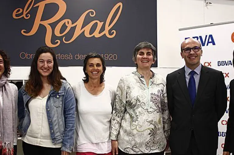 L'Associació Alba rep una donació de 20.700 euros per ampliar l'obrador El Rosal L'Associació Alba rep una donació de 20.700 euros per ampliar l'obrador El Rosal