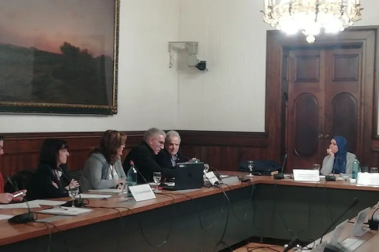 Salut Mental Ponent compareix al Parlament per fer aportacions al projecte de Llei per a la igualtat de tracte i no discriminació Salut Mental Ponent compareix al Parlament per fer aportacions al projecte de Llei per a la igualtat de tracte i no discriminació