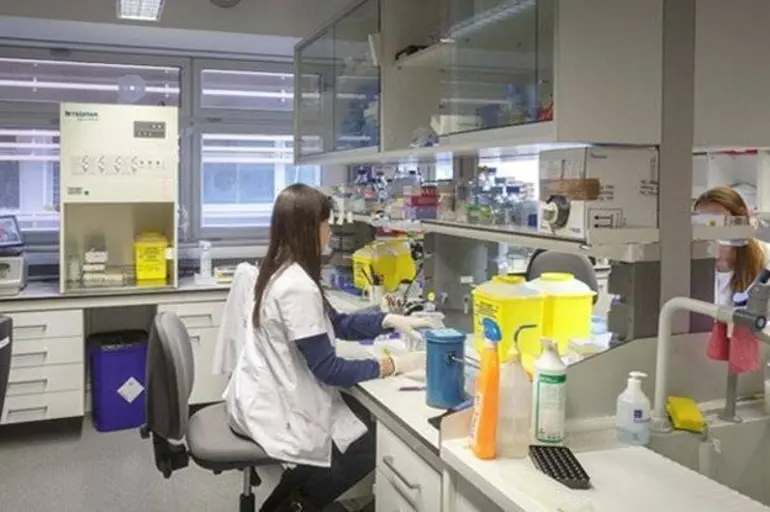 L'Investigador de l'IRB Lleida, Manuel Portero, encapçala un projecte per tractar la COVID-19 L'Investigador de l'IRB Lleida, Manuel Portero, encapçala un projecte per tractar la COVID-19