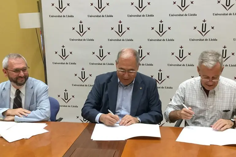 Ponent Coopera impulsa amb la UdL el Títol en Economia Social i Solidària Ponent Coopera impulsa amb la UdL el Títol en Economia Social i Solidària