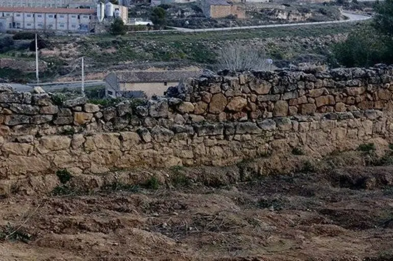 El Soleràs enterra les víctimes de la Gerra Civil identificades a la fossa comuna El Soleràs enterra les víctimes de la Gerra Civil identificades a la fossa comuna