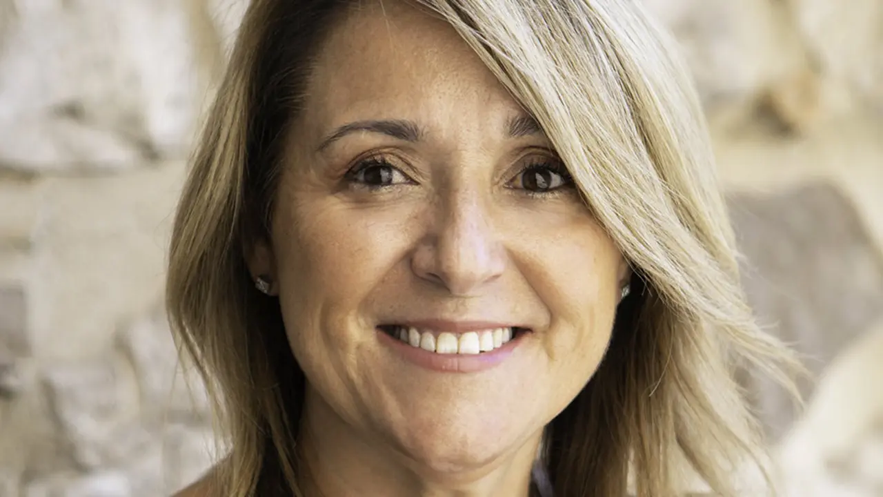 Foto Oficial Rosa Pujol 2021- retallada-xarxessocials-Territoris