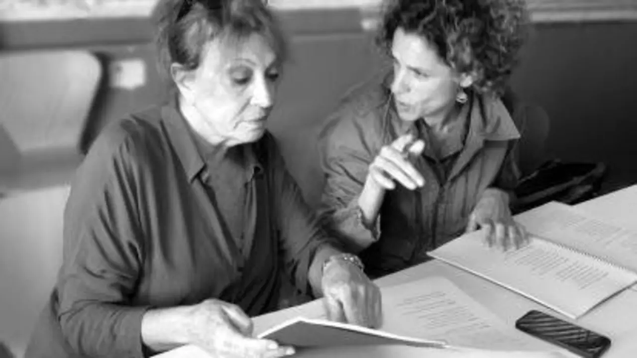 Mercè Sampietro i Marta Marco a «La violació de Lucrècia» - Foto: ©Consorci del Teatre Fortuny de Reus