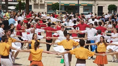 La colla Dolç Infern del grup Sardanista Montserrat guanya el concurs de la Terra Ferma