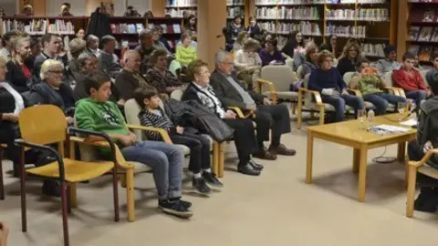 La Biblioteca Comarcal Jaume Vila de Mollerussa  va acollir la presentació.