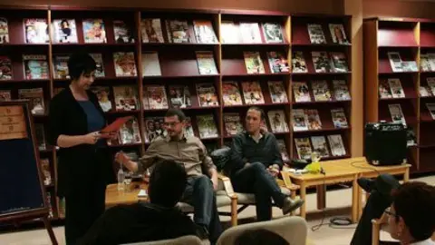 L'acte va tenir lloc a una de les sales de la Biblioteca Jaume Vila.