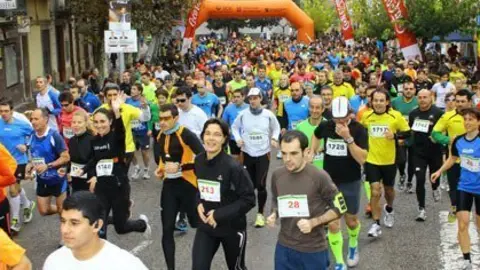 La IV edició de la Volta de l'Estany va comptar amb més de 800 participants.
