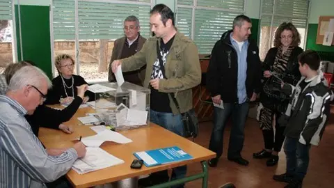 Els mollerussencs han estat matiners en exercir el seu dret a vot.